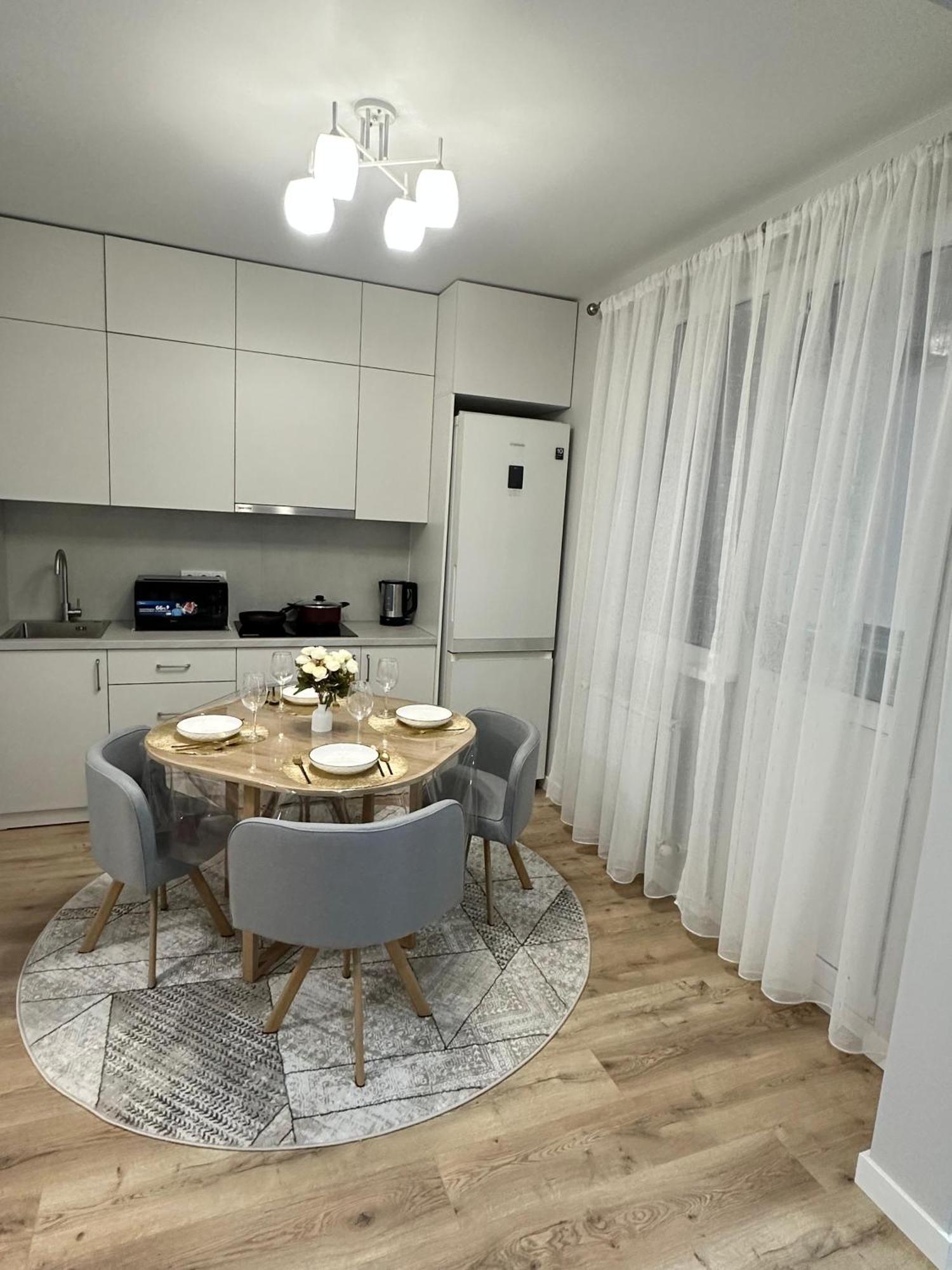Comfort Class With Mountain View Near Adk Apartment Almaty